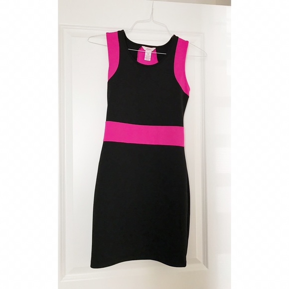 🌸REDUCED PRICE!! DRESS WORE ONCE🌸 - Picture 2 of 4