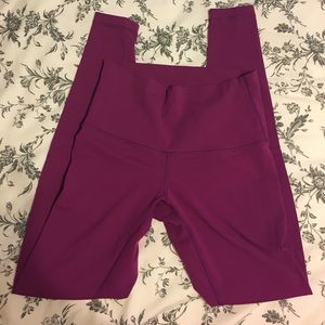 Lululemon high waist Wunder Under Pant Purple sz 8