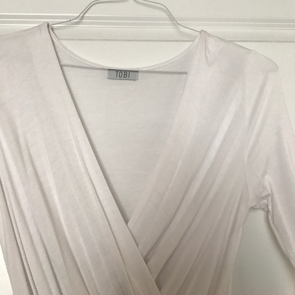 🌸WHITE DRESS🌸 WORN FOR ONE HOUR! - Picture 3 of 4