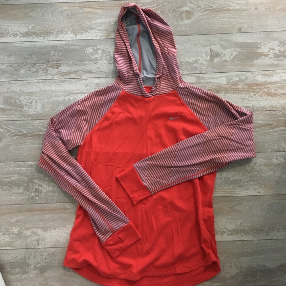 Nike dry fit hoodie size M