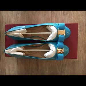 Salvatore Ferragamo 6.5C Varina Flats