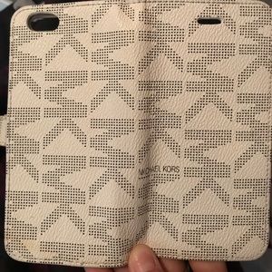 Michael Kors Accessories - Michael Kors iPhone 6/6s Flip Case Michael Kors Accessories - Michael Kors iPhone 6/6s Flip Case
