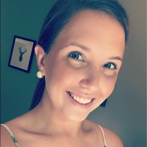 Meet your Posher, Leanna