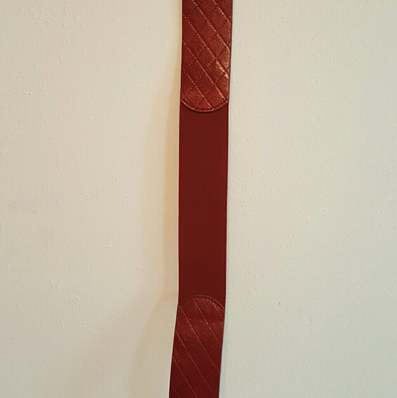 Sexy Red Belt - Picture 2 of 3