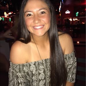 Meet your Posher, Nikki