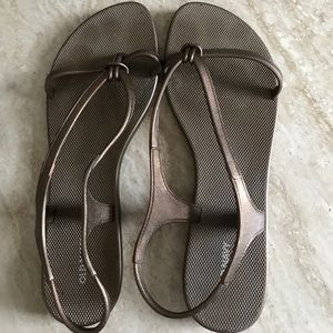 Old Navy Plastic Sandal