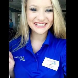 Meet your Posher, Caitlin