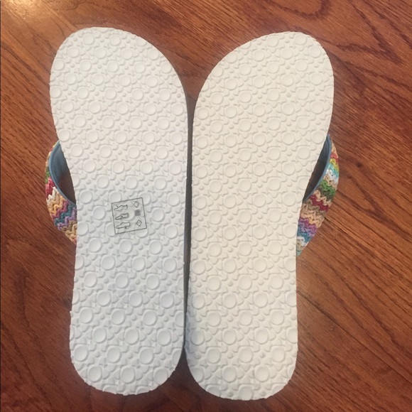 🍭HP🍭 Flip Flops - Picture 2 of 4