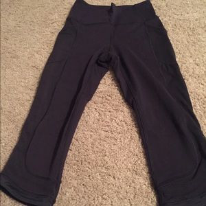 Lululemon Fit Physique Crop Size 4 Black