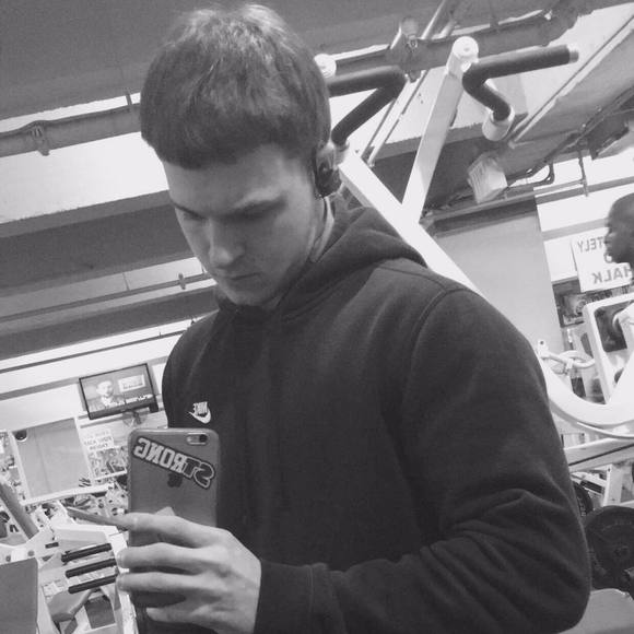 Meet your Posher, Brandon - Picture 1 of 1