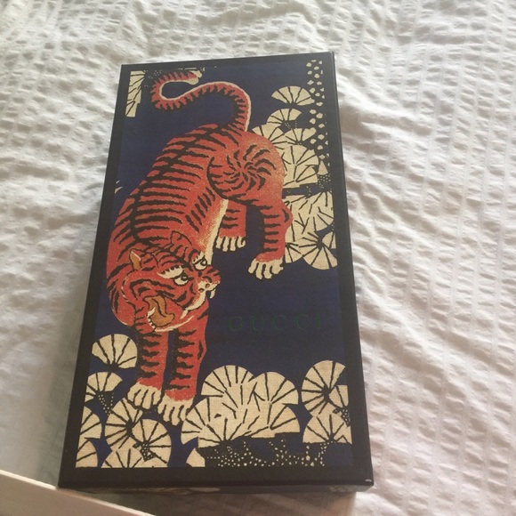 Authentic Gucci Ebony - Picture 2 of 4