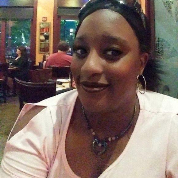 Meet your Posher, Eryn - Picture 1 of 1