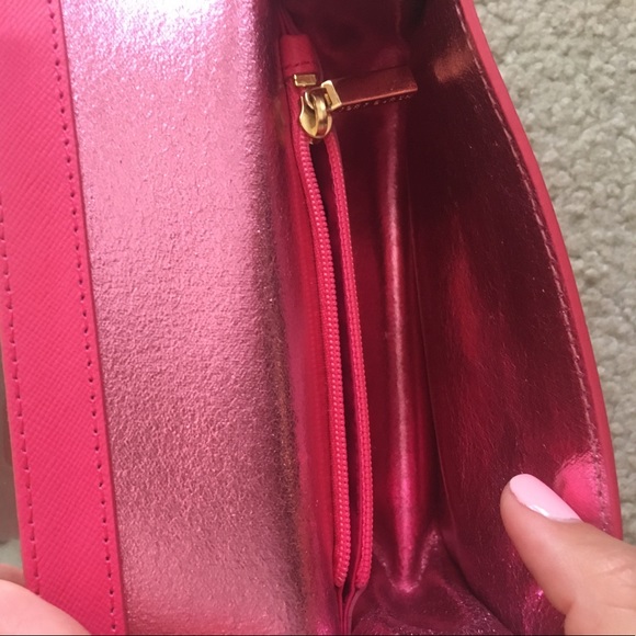 24 off Tory Burch Handbags Hot pink Tory Burch cross body bag! from