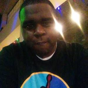 Meet your Posher, Derrick