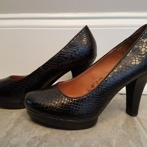 Sofft Black Platform Mandy Pumps