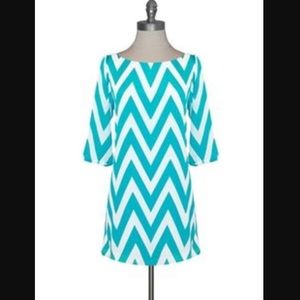 👗Everly Chevron Shift Dress 👗