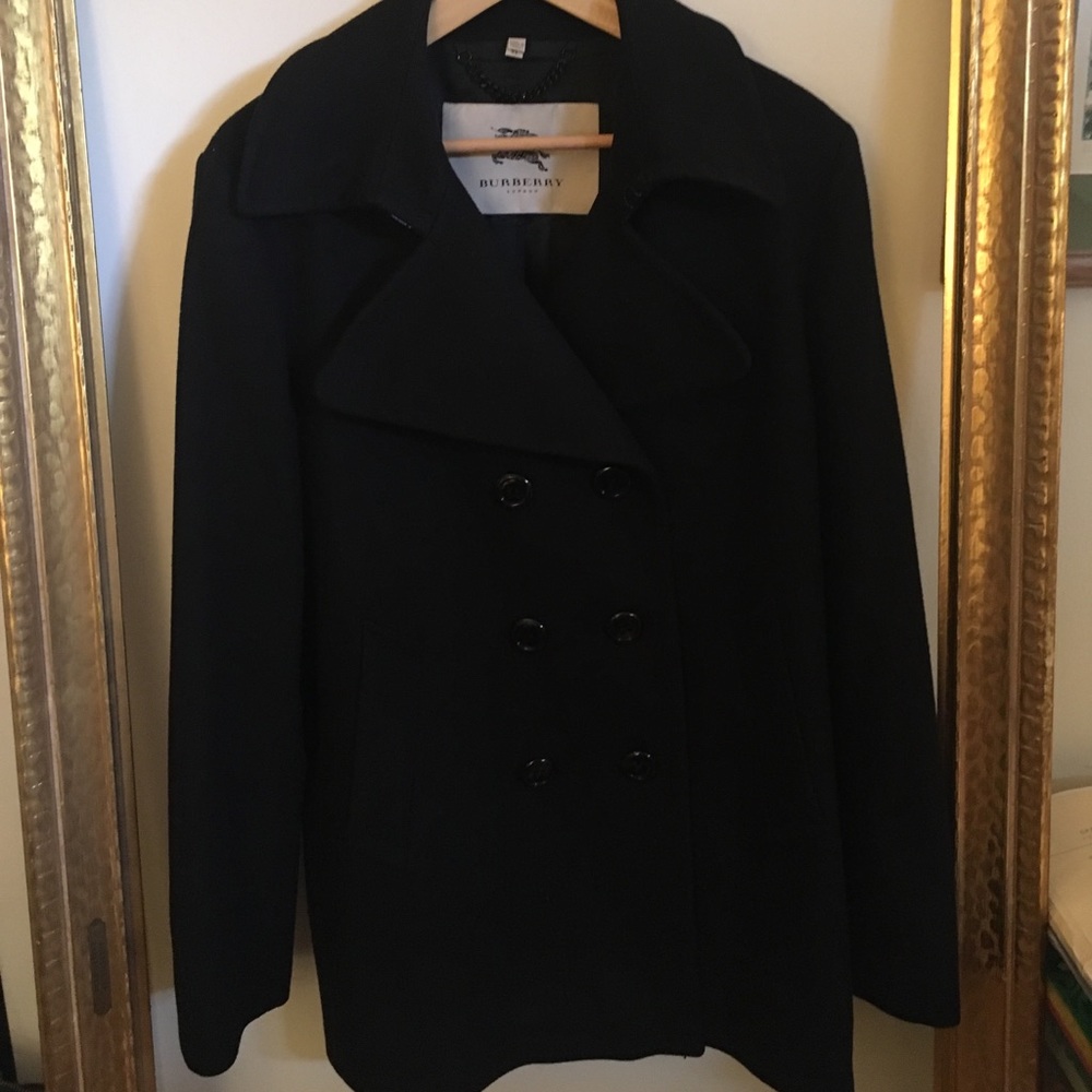 STUNNING Burberry Peacoat