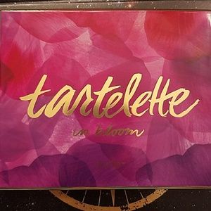 Tartelette in bloom eyeshadow palette