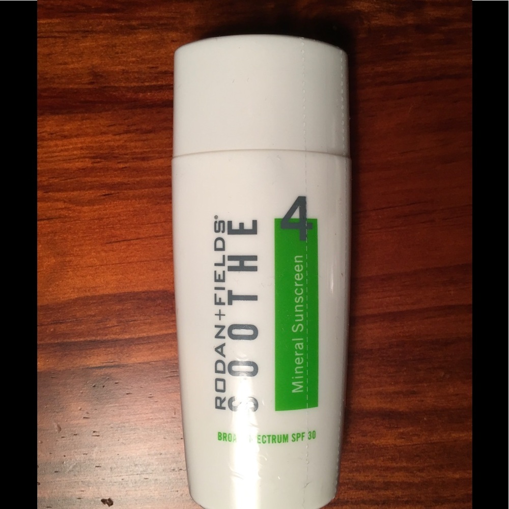 Rodan & Fields Soothe Regimen SPF 30 Sunscreen