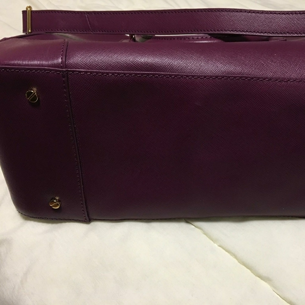 *HP* EUC Authentic Tory Burch "Robinson" Tote - Picture 3 of 7
