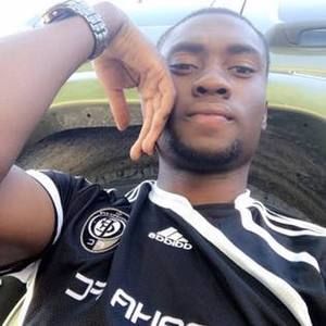 Meet your Posher, Emmanuel