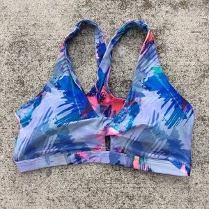 Fabletics Ellie Bra II keyhole sports bra