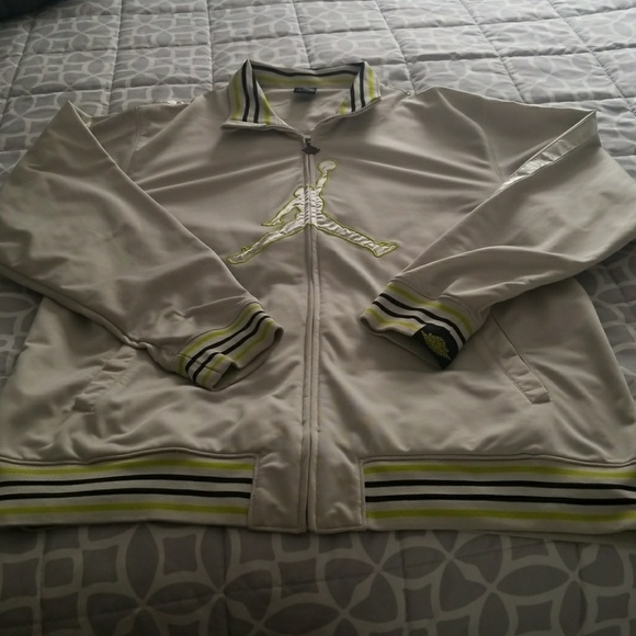Jordan Jacket - Picture 4 of 5