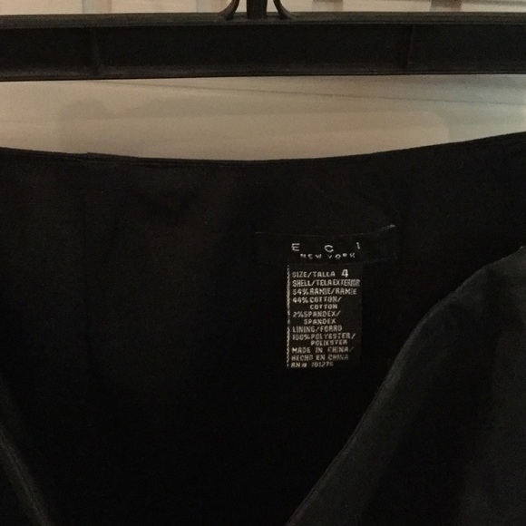 ECI-size 4-Black Skirt w/beautiful detail - Picture 3 of 5