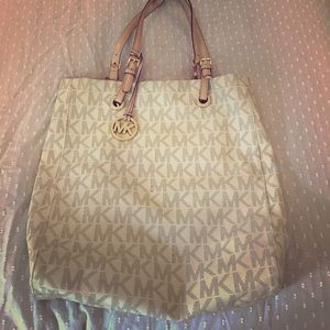 Michael Kors MK Tote