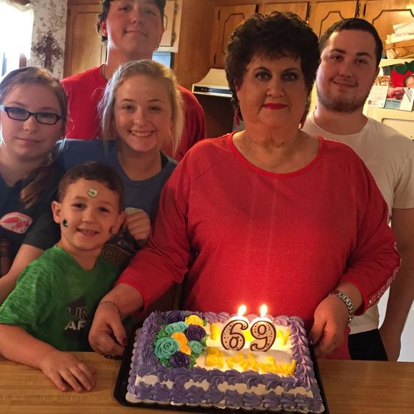 Meet your Posher, Nelda - Picture 1 of 1