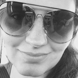 Meet your Posher, Stacey