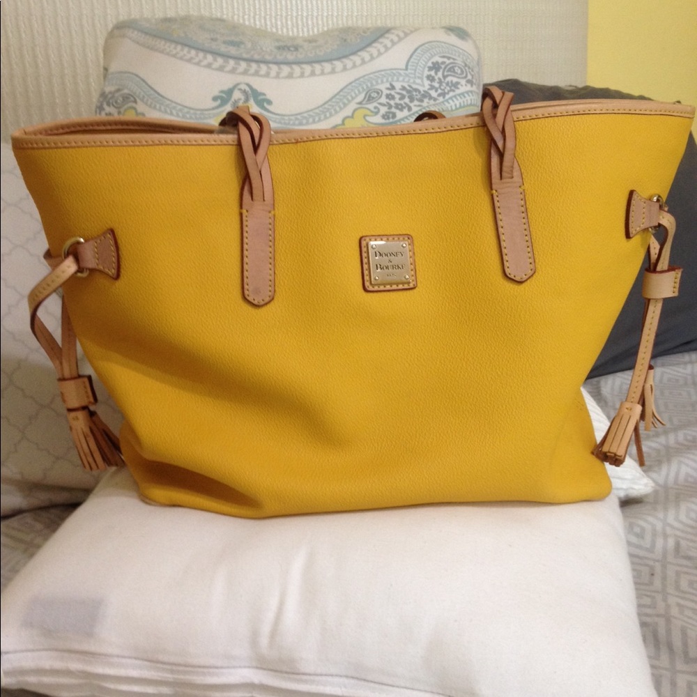 Dooney & Bourke 1975