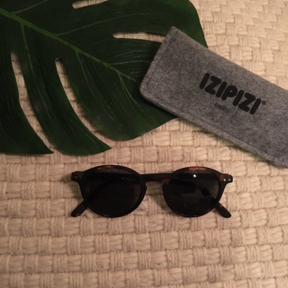 MOVING SALE Izipizi Paris sunglasses #D tortoise