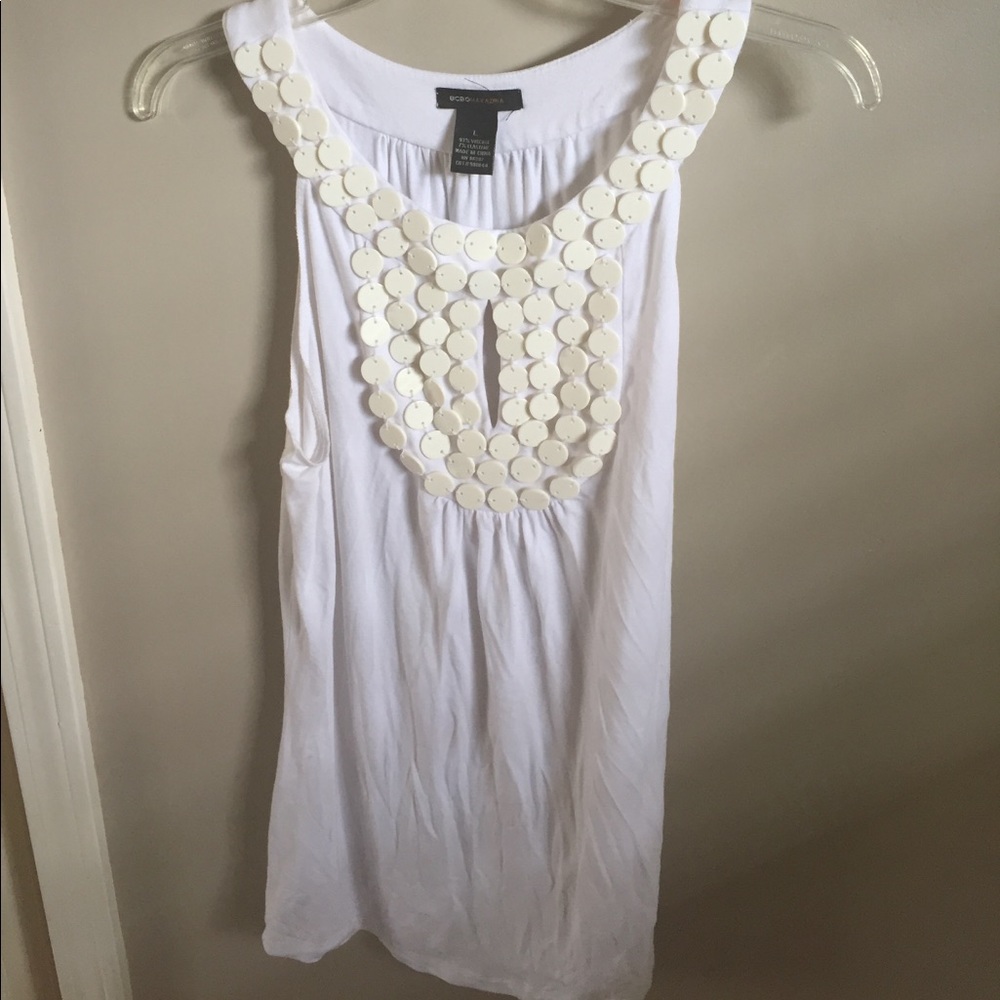 BCBG Maxazria keyhole beaded tank