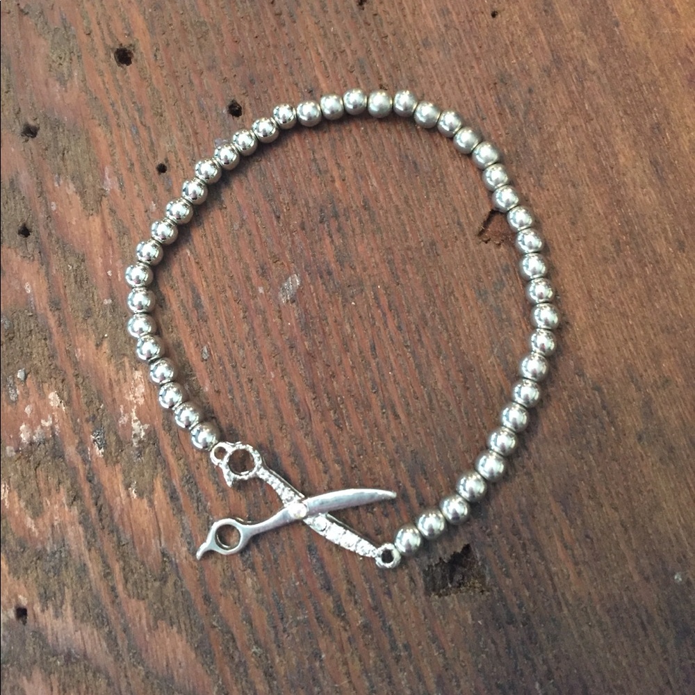Scissor stretch bracelet