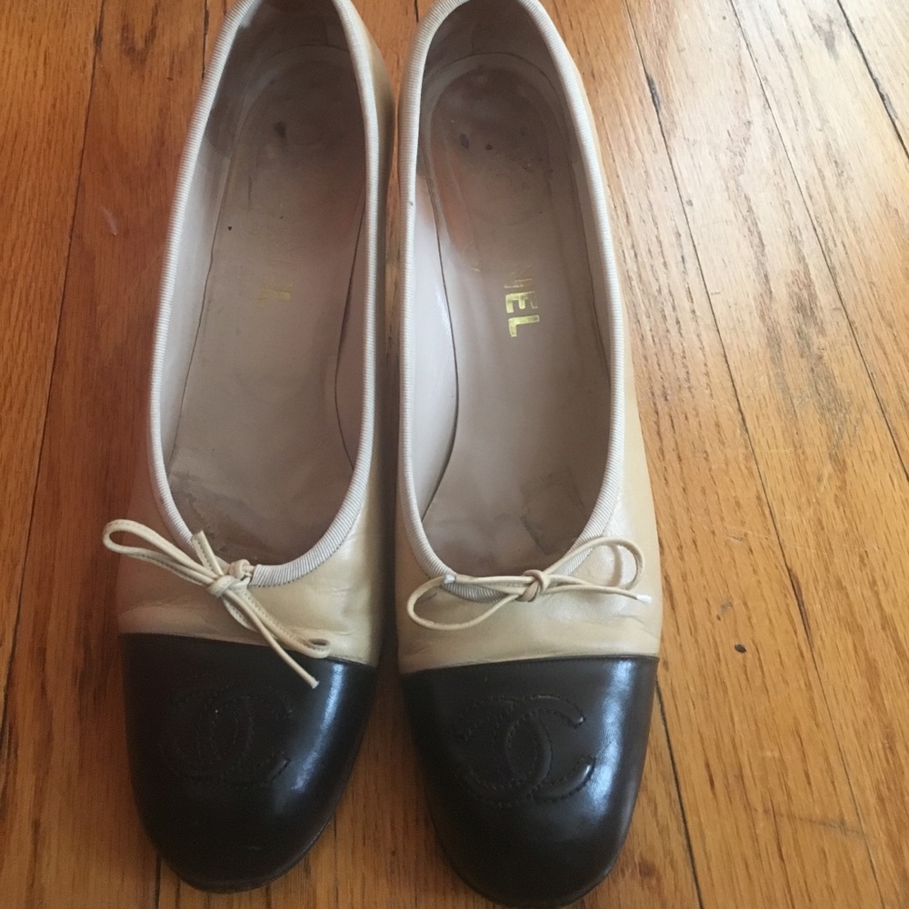 Chanel Pumps