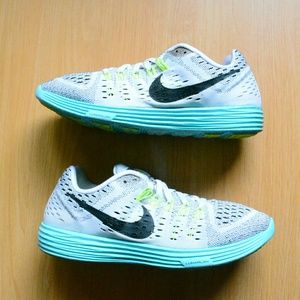 Women's Nike Lunar Tempo Trainers
