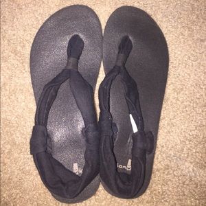 Sanuk sandals