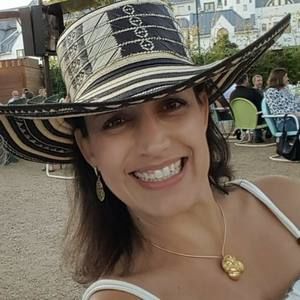 Meet your Posher, Angie