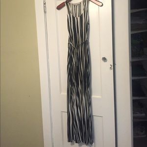 Loft maxi dress in EUC