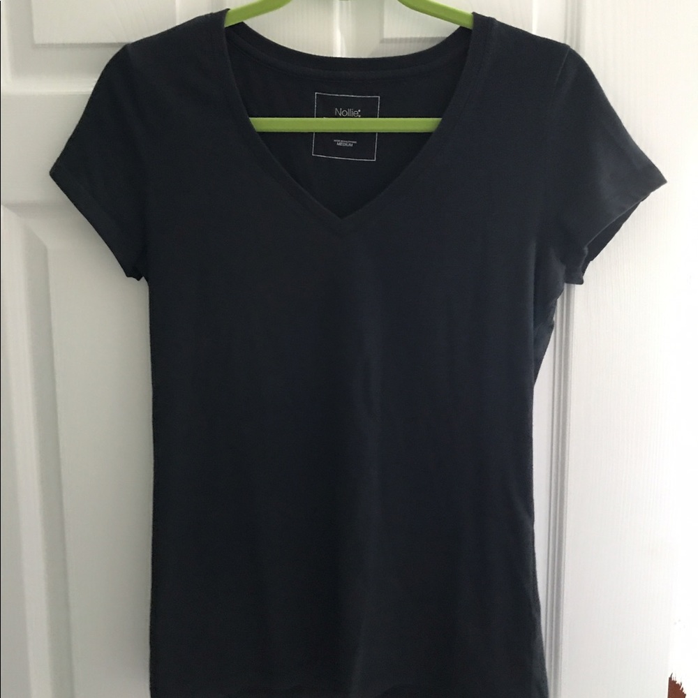 Nollie basics tee
