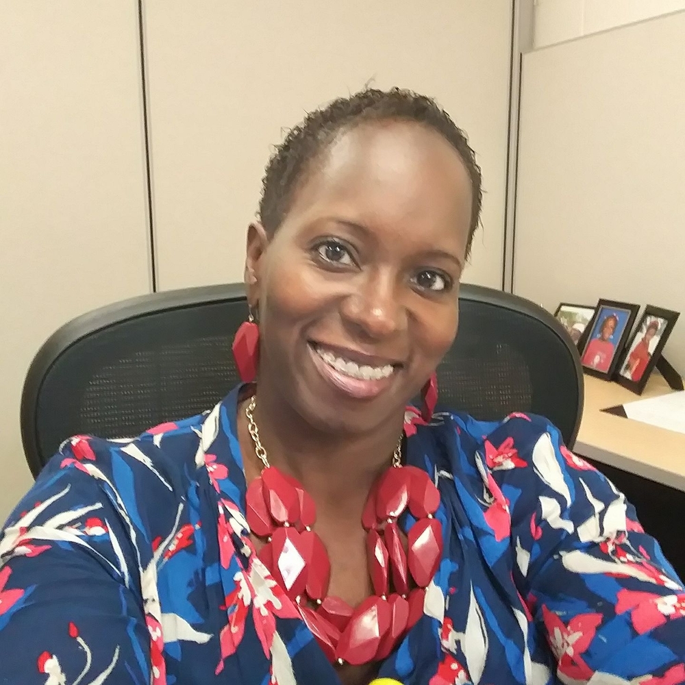 Meet your Posher, Keeya