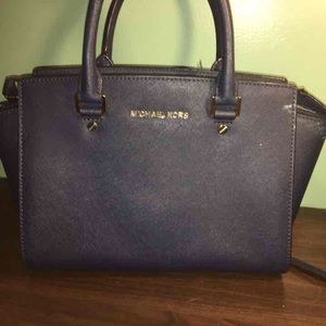 Medium Michael Kors Selma Satchel
