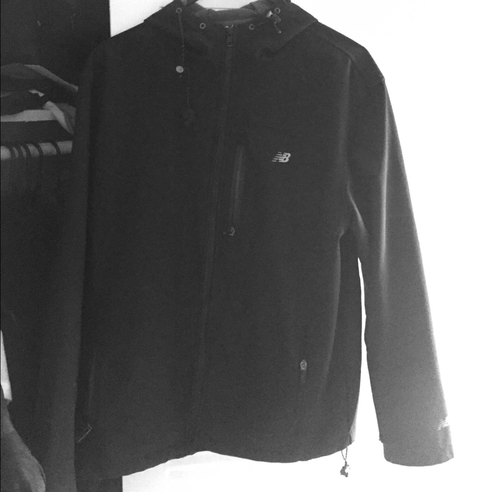 Men's new balance wind breaker