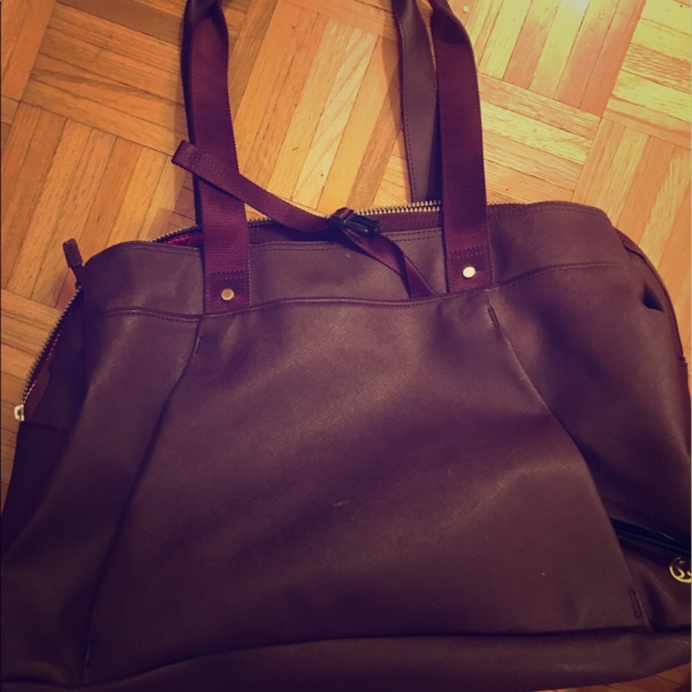 Lulu lemon tote - Tif