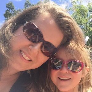 Meet your Posher, Deidre