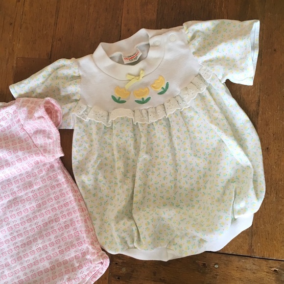 SOLD Two vintage Healthtex baby rompers - Picture 4 of 8