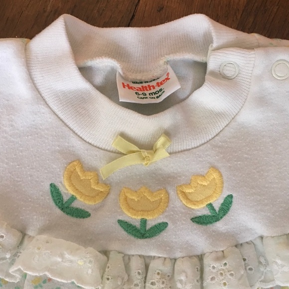 SOLD Two vintage Healthtex baby rompers - Picture 2 of 8