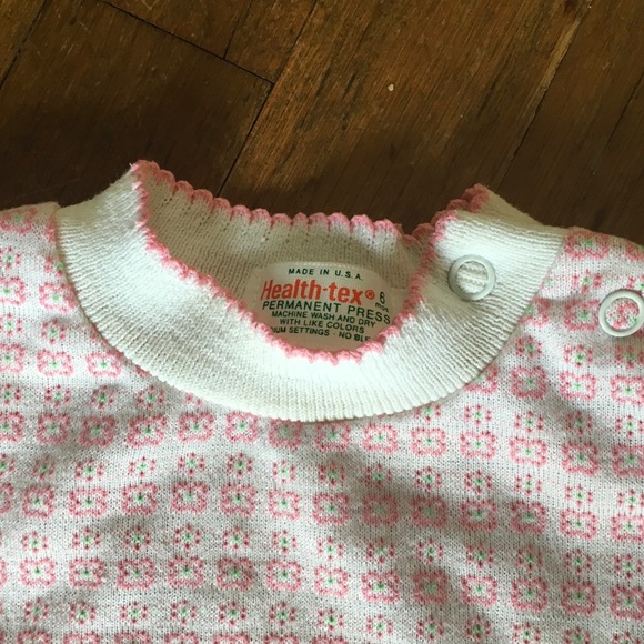 SOLD Two vintage Healthtex baby rompers - Picture 5 of 8