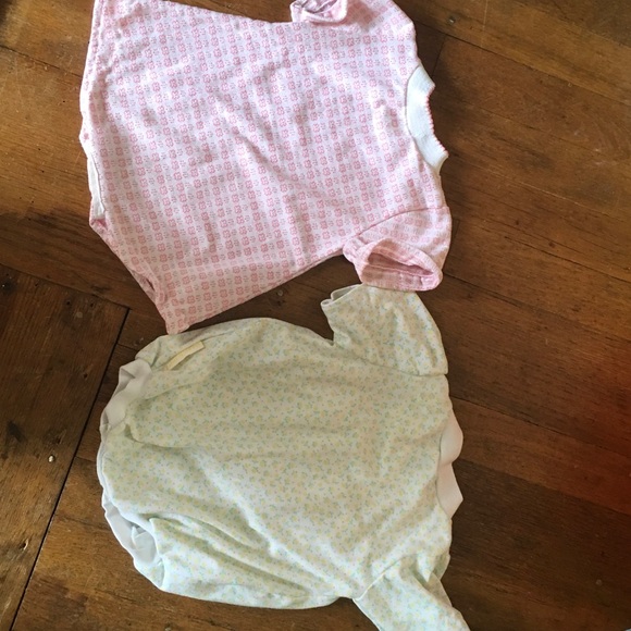 SOLD Two vintage Healthtex baby rompers - Picture 8 of 8